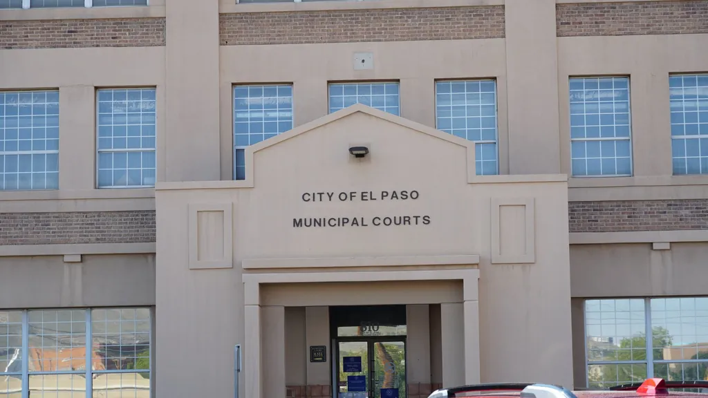 City of El Paso Municipal Courts building entrance at 810 E. Overland Ave, where Traffic Ticket Lawyers 915 handles traffic citations